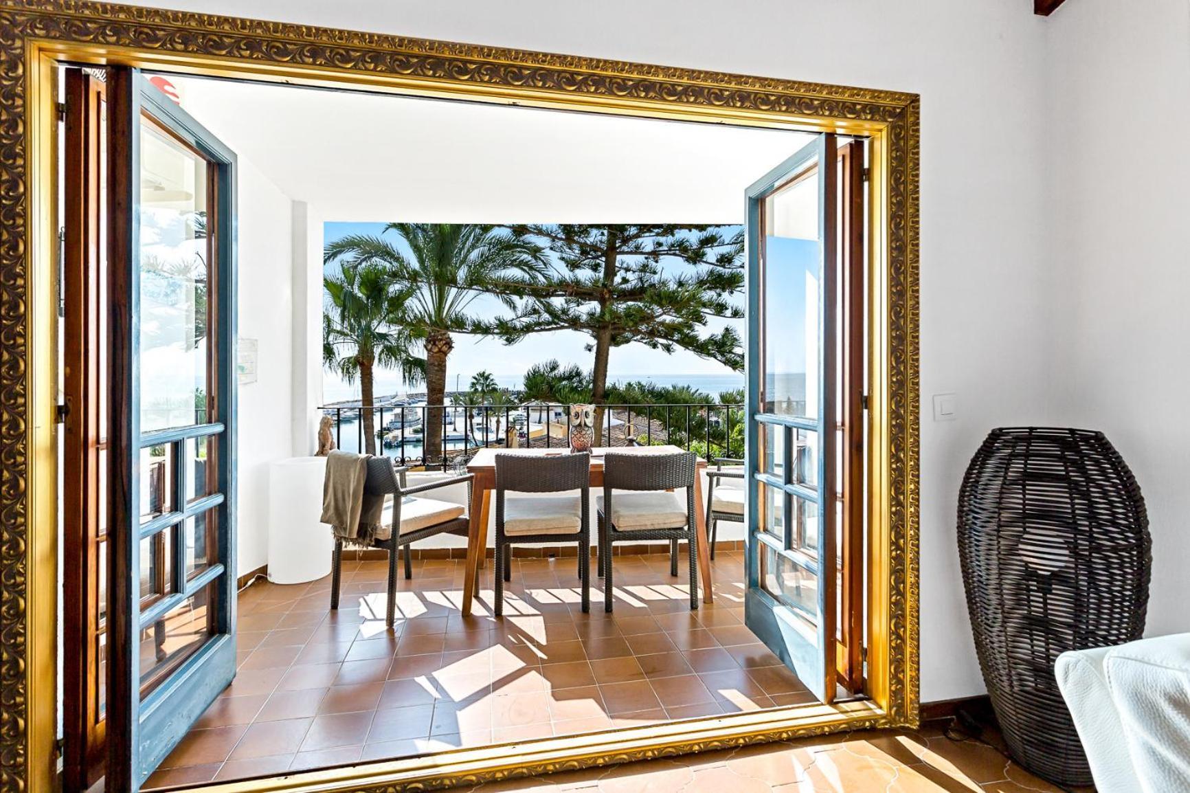 H49 Cabopino Appartement *